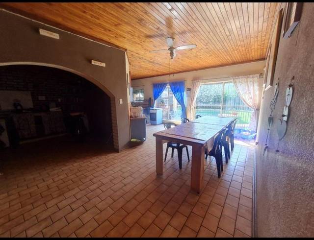 3 BEDROOM HOUSE FOR SALE IN UNITAS PARK
